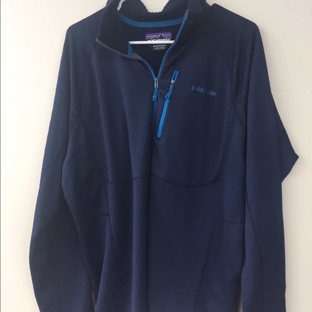 Navy Patagonia Pull Over